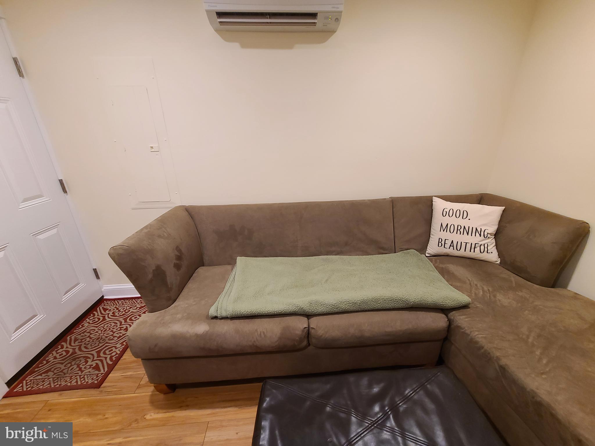 QUEEN VILLAGE - Residential Lease