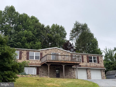 Homes For Rent - 4888 Vera Cruz Road<br/> EMMAUS, PA 18049