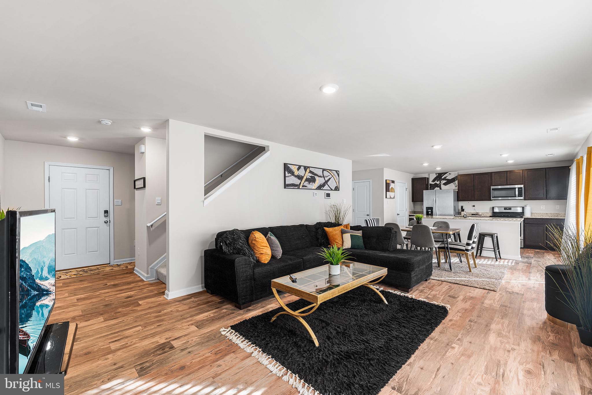 PAHAGACO HILLS - Residential