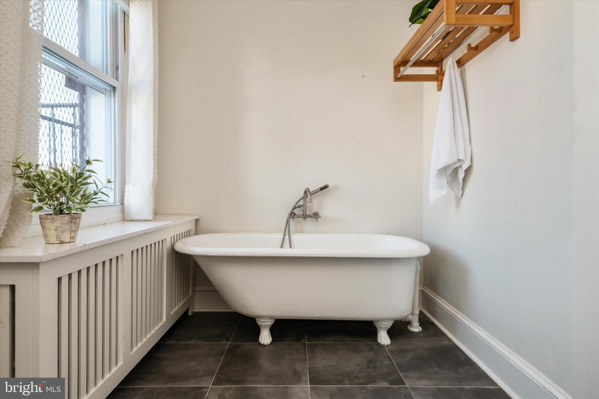 MADISON PARK HISTORIC DISTRICT - Residential Income