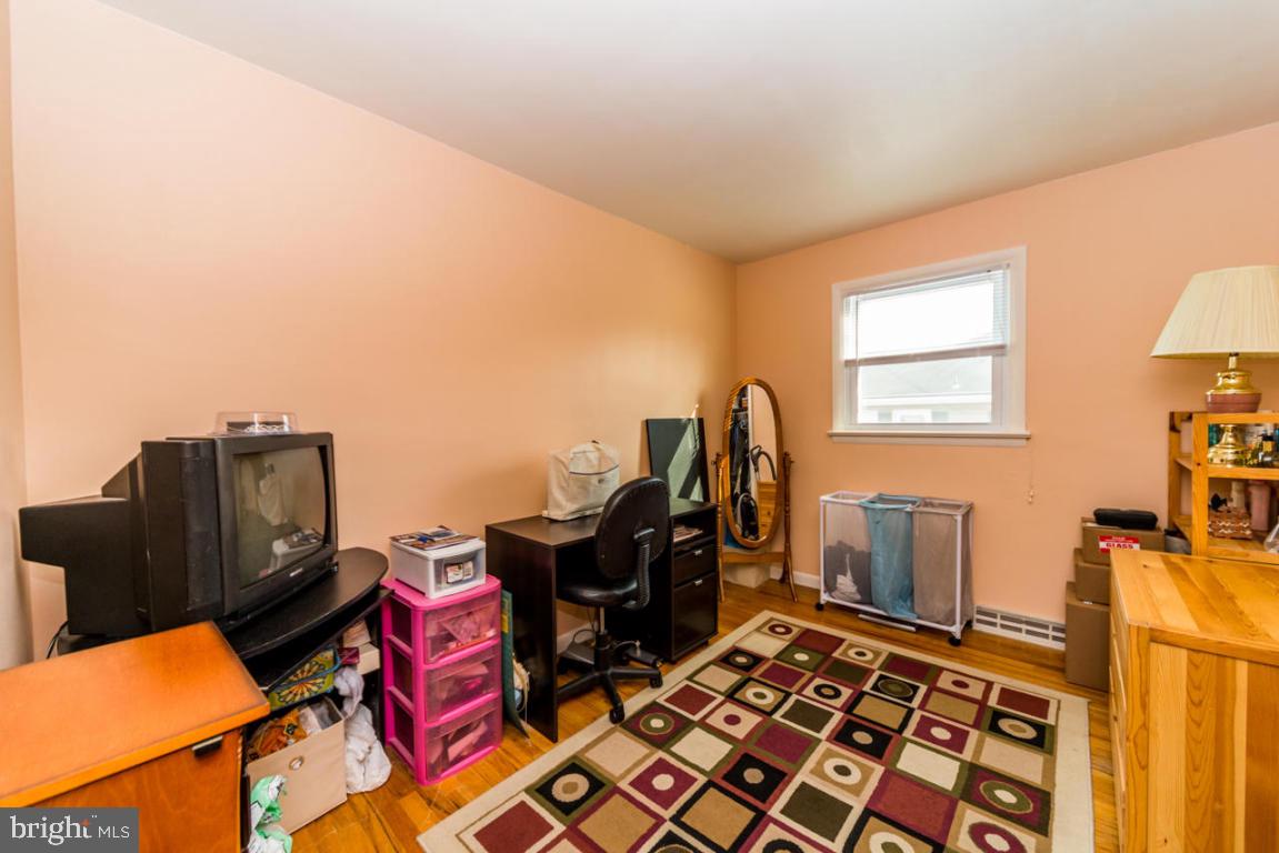 SUTTER VILLAGE - Residential