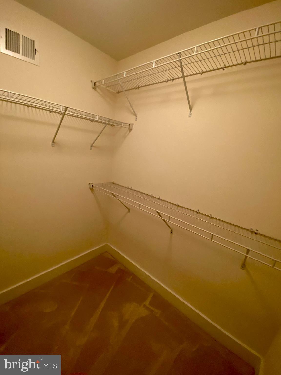 COLLEGE HEIGHTS - Residential Lease