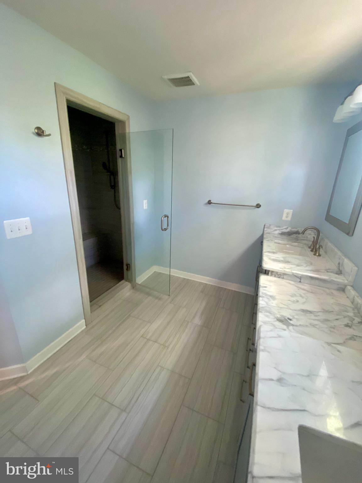 COLLEGE HEIGHTS - Residential Lease