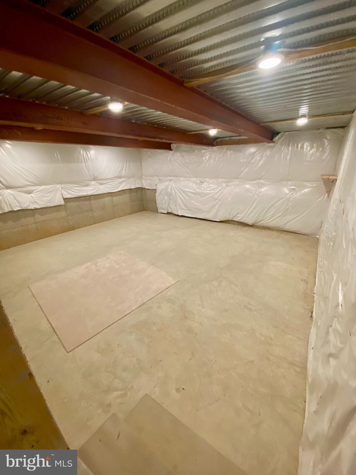 COLLEGE HEIGHTS - Residential Lease