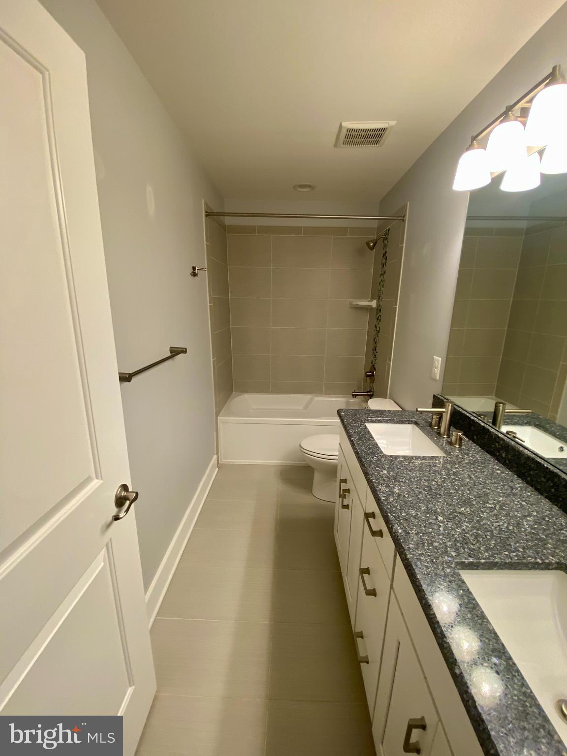 COLLEGE HEIGHTS - Residential Lease