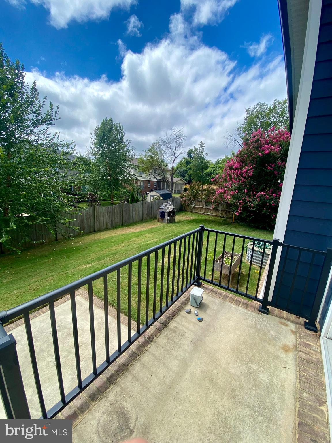 COLLEGE HEIGHTS - Residential Lease