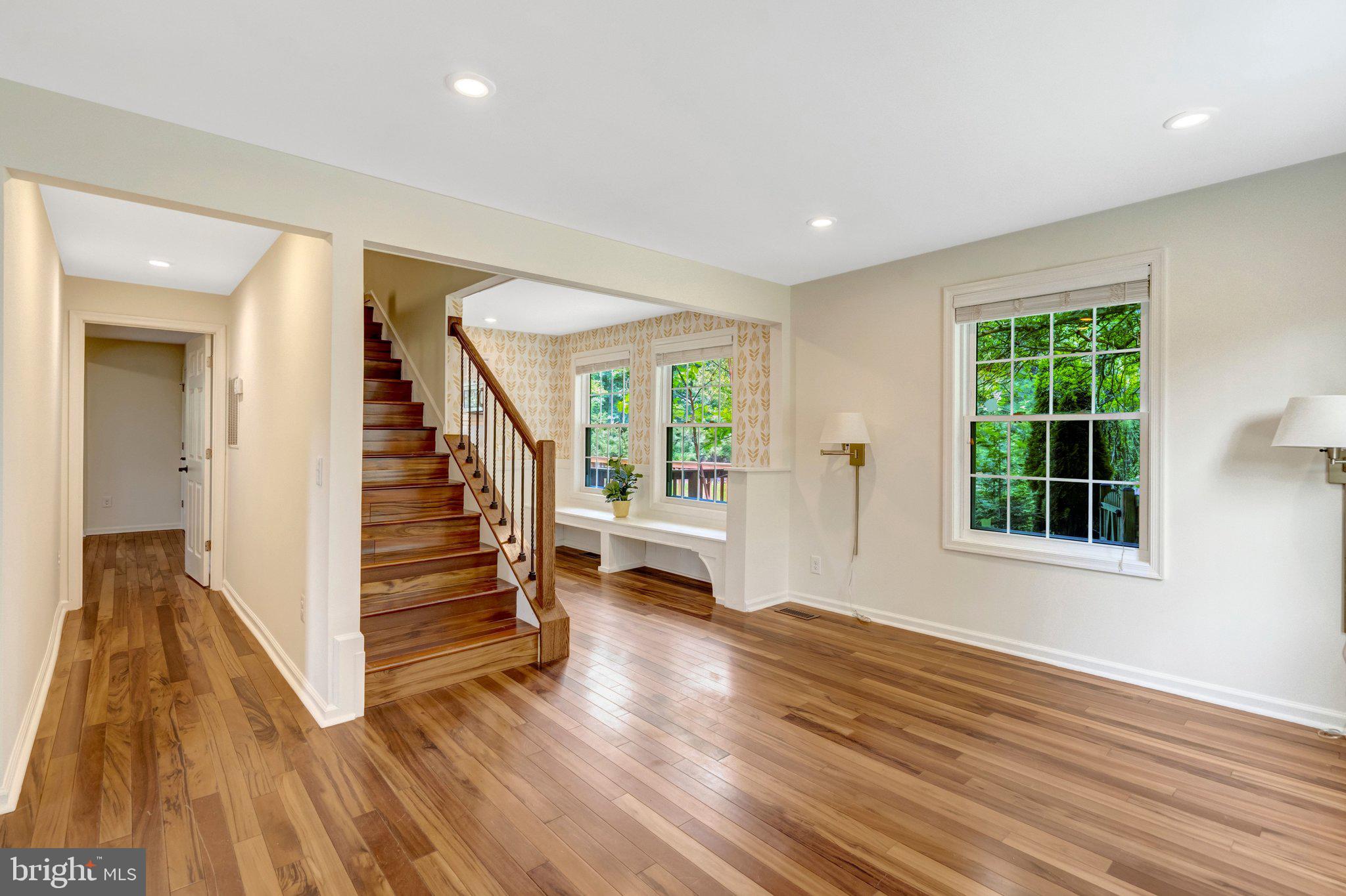 11520 POPES HEAD ROAD