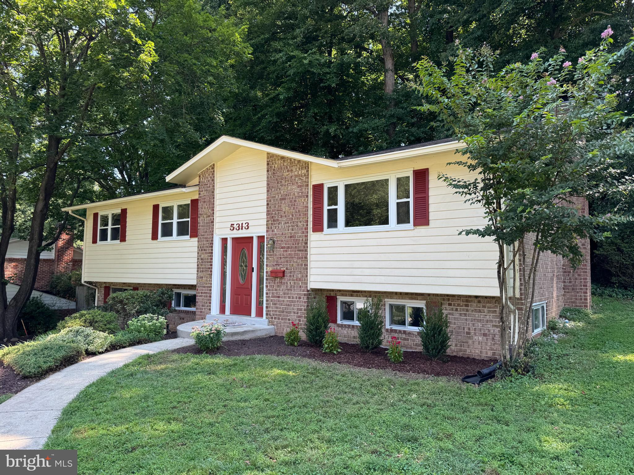 5313 WEYMOUTH DRIVE