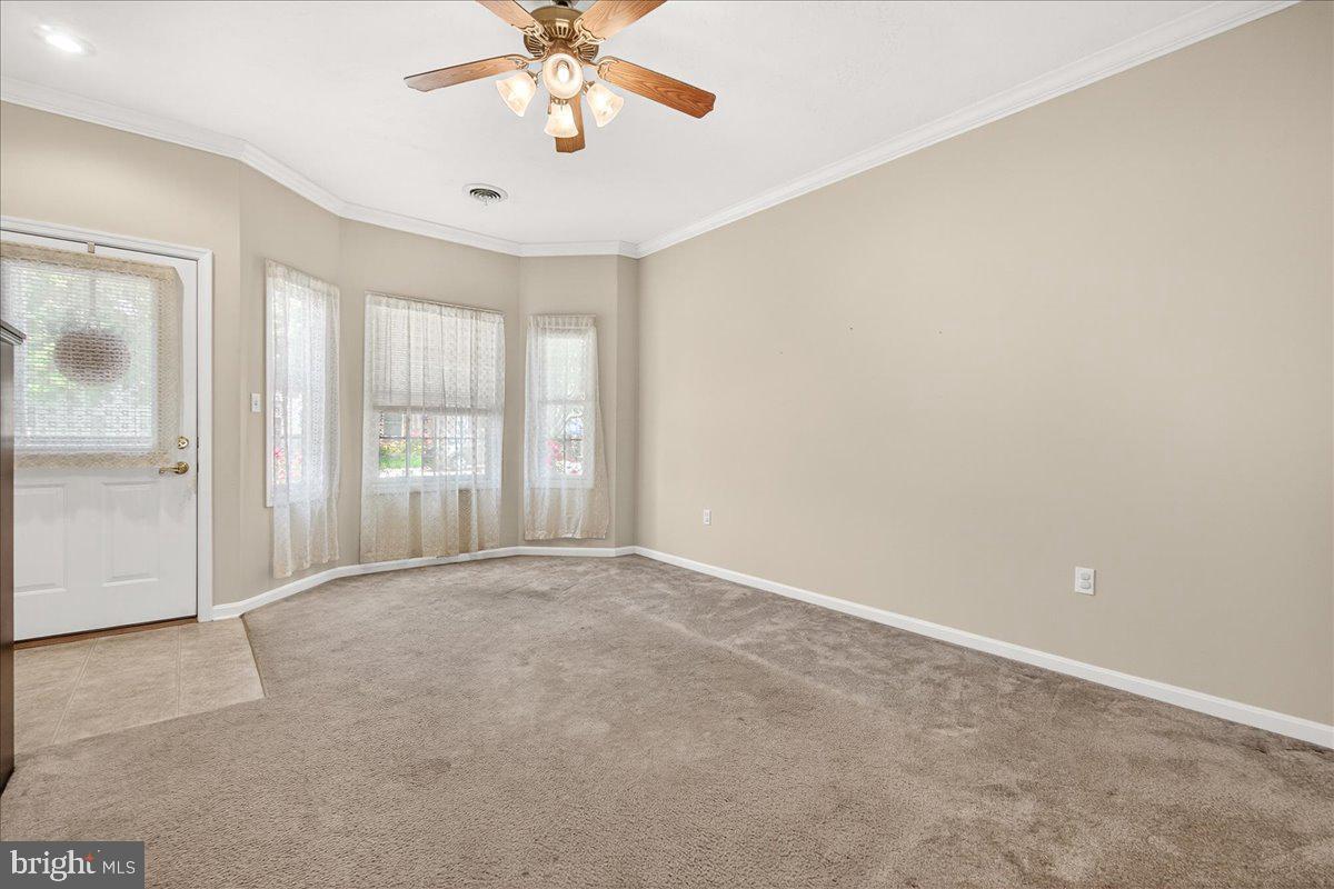 443 PARKVIEW LANE 22