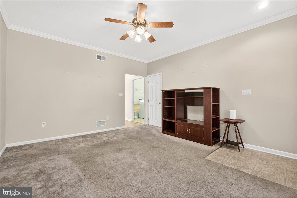 443 PARKVIEW LANE 22