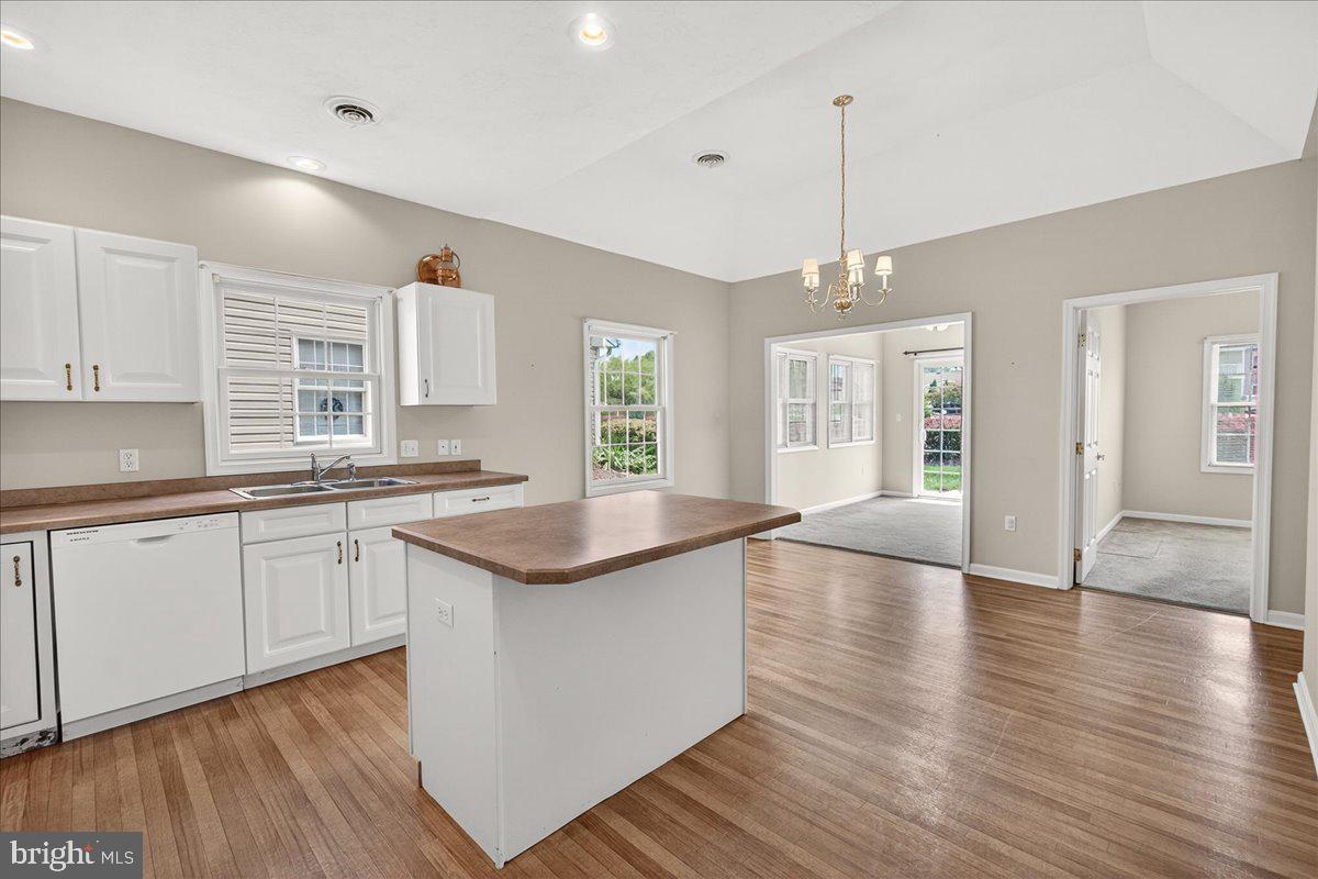 443 PARKVIEW LANE 22