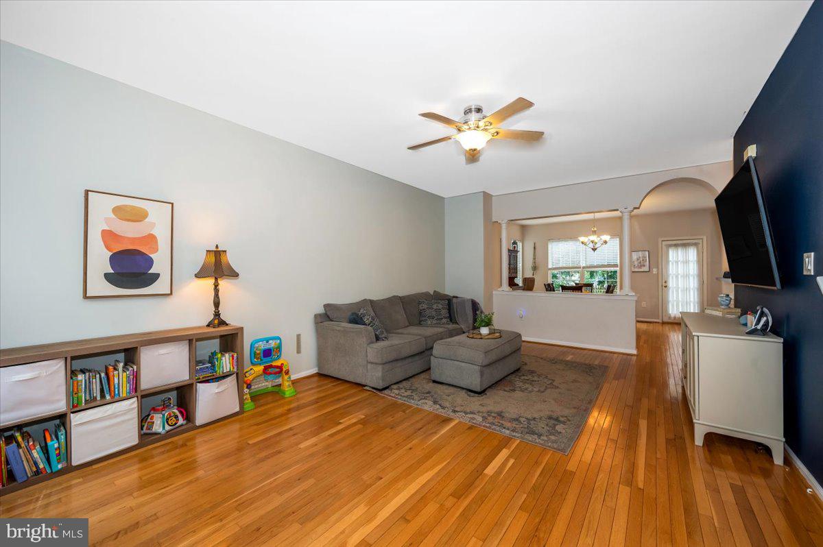 SPRING RIDGE - Residential