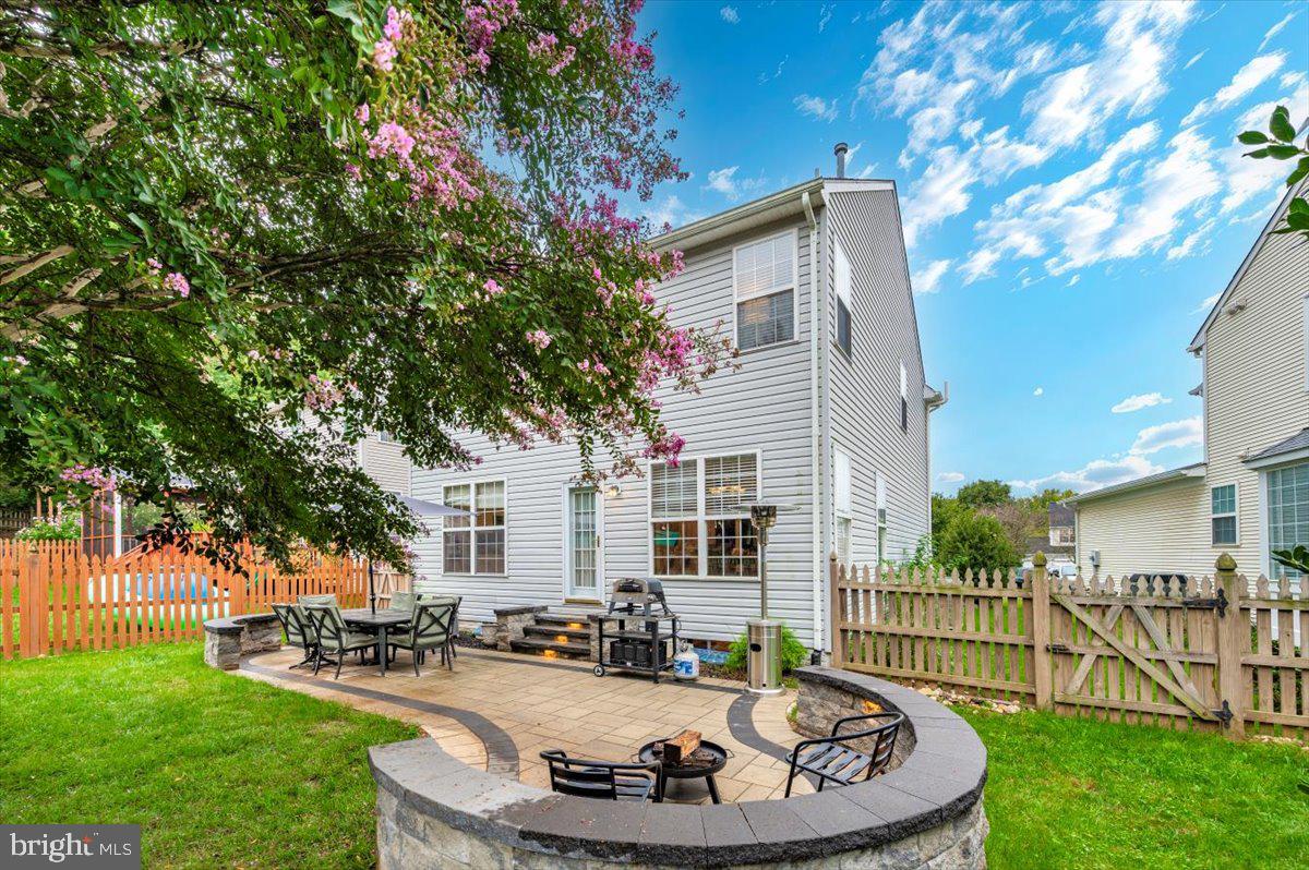 SPRING RIDGE - Residential