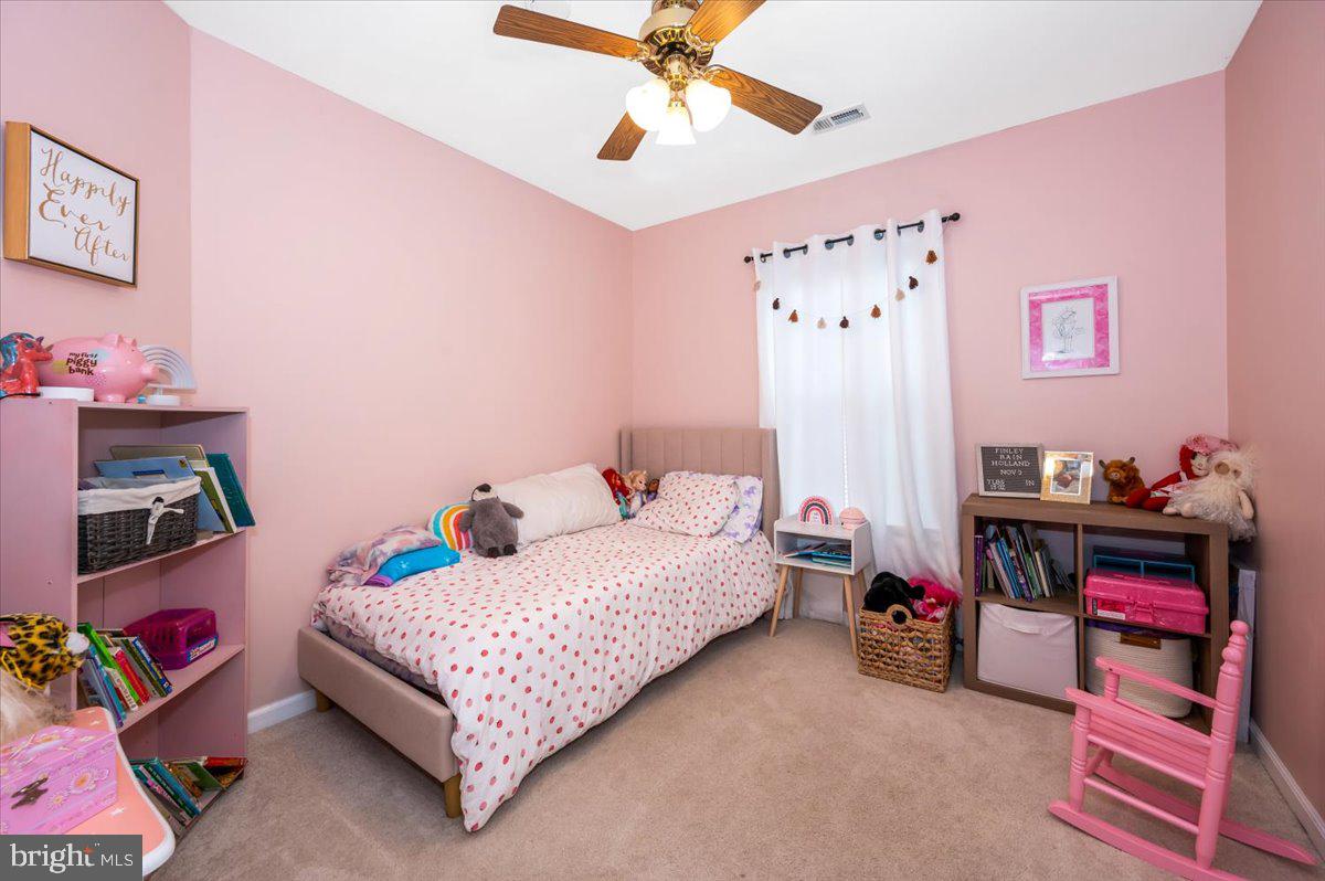 SPRING RIDGE - Residential