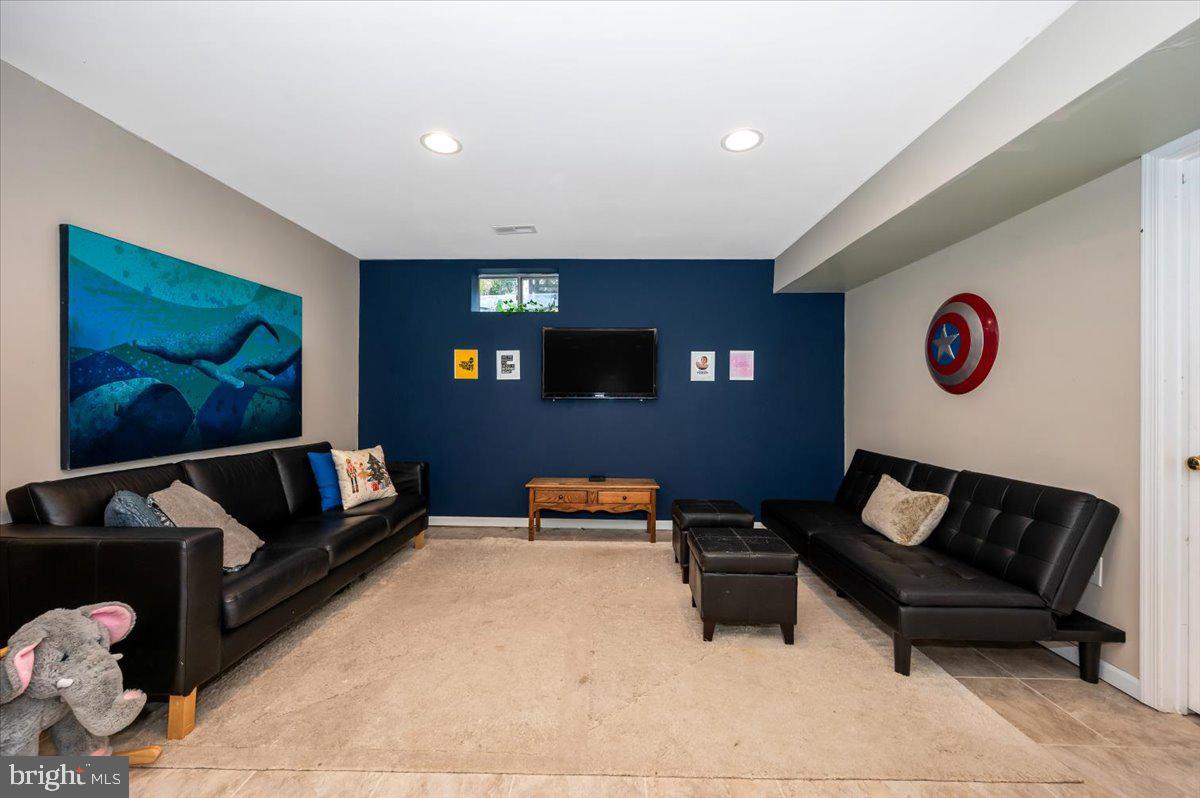 SPRING RIDGE - Residential