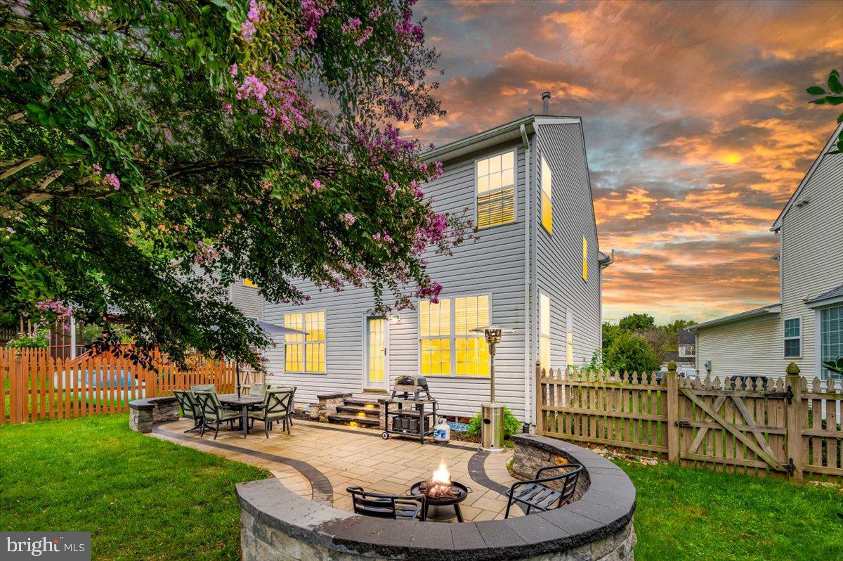 SPRING RIDGE - Residential