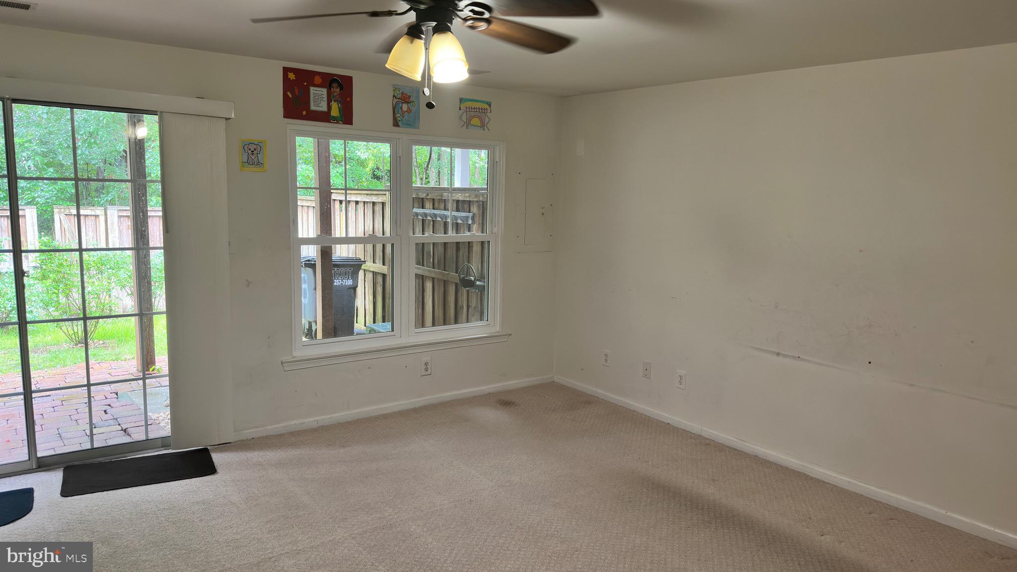 SIGNATURE AT BROADLANDS - Residential Lease