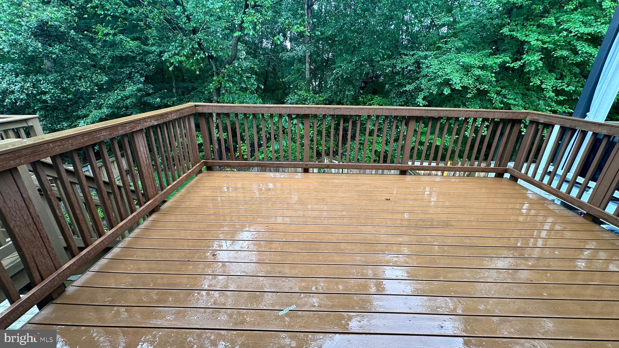 SIGNATURE AT BROADLANDS - Residential Lease