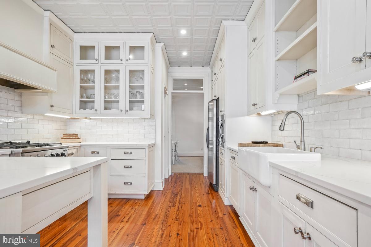 CAPITOL HILL - Residential