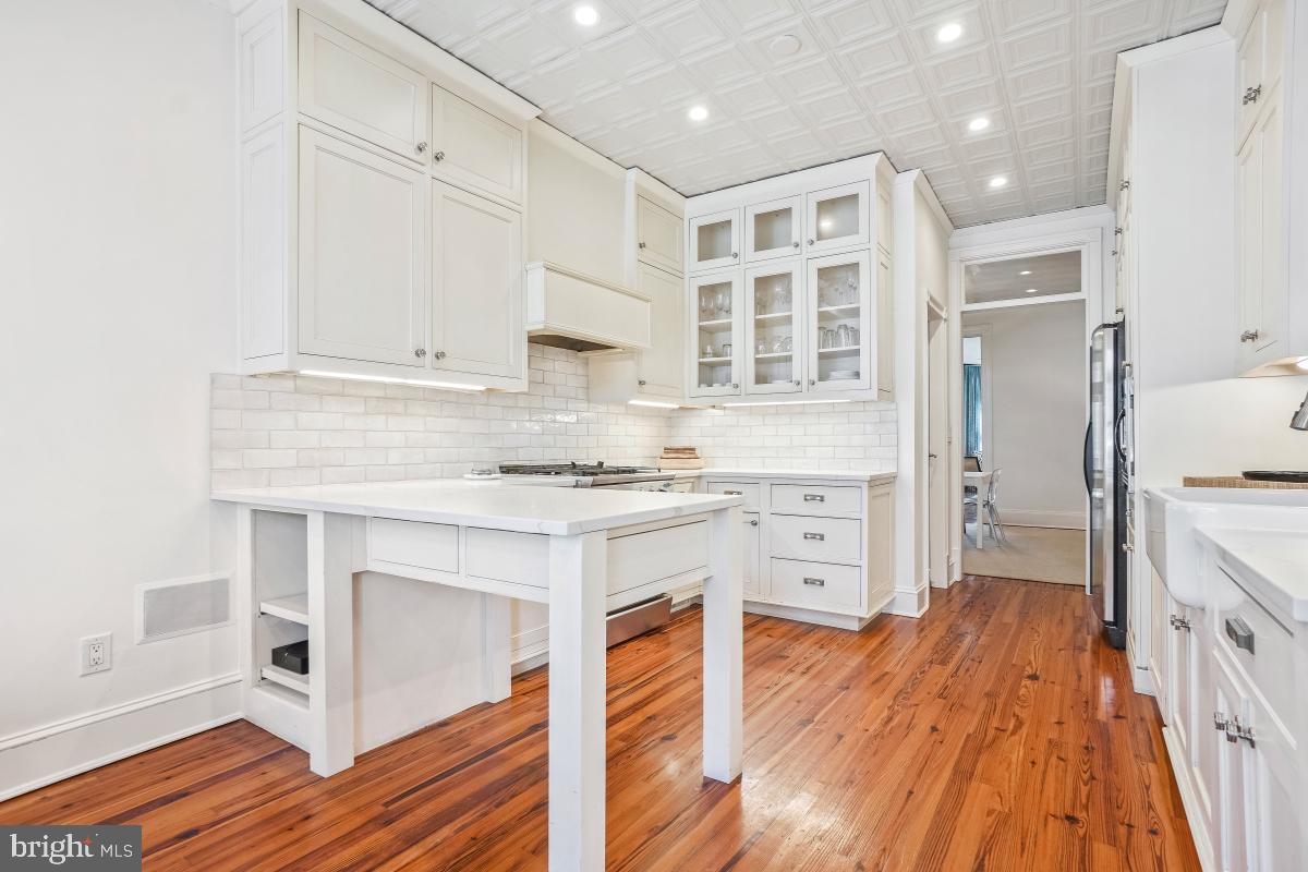 CAPITOL HILL - Residential