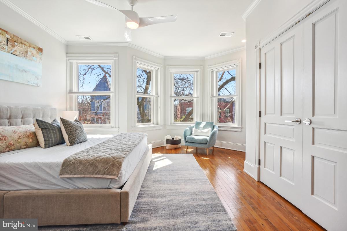CAPITOL HILL - Residential