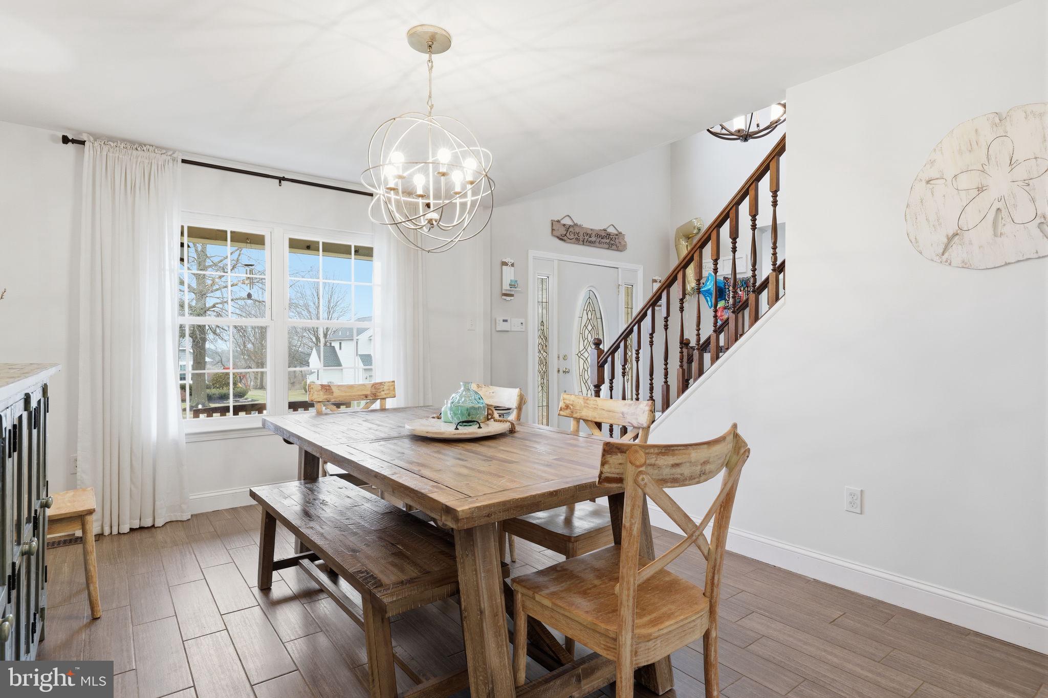 1821 FOX RUN TERRACE