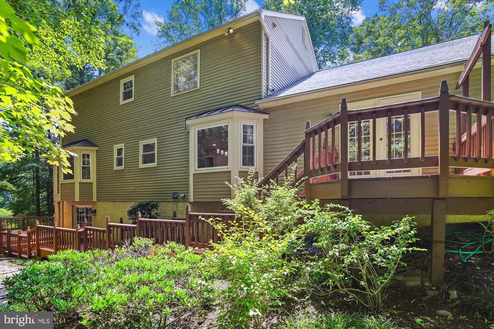 LAKE RIDGE - Residential