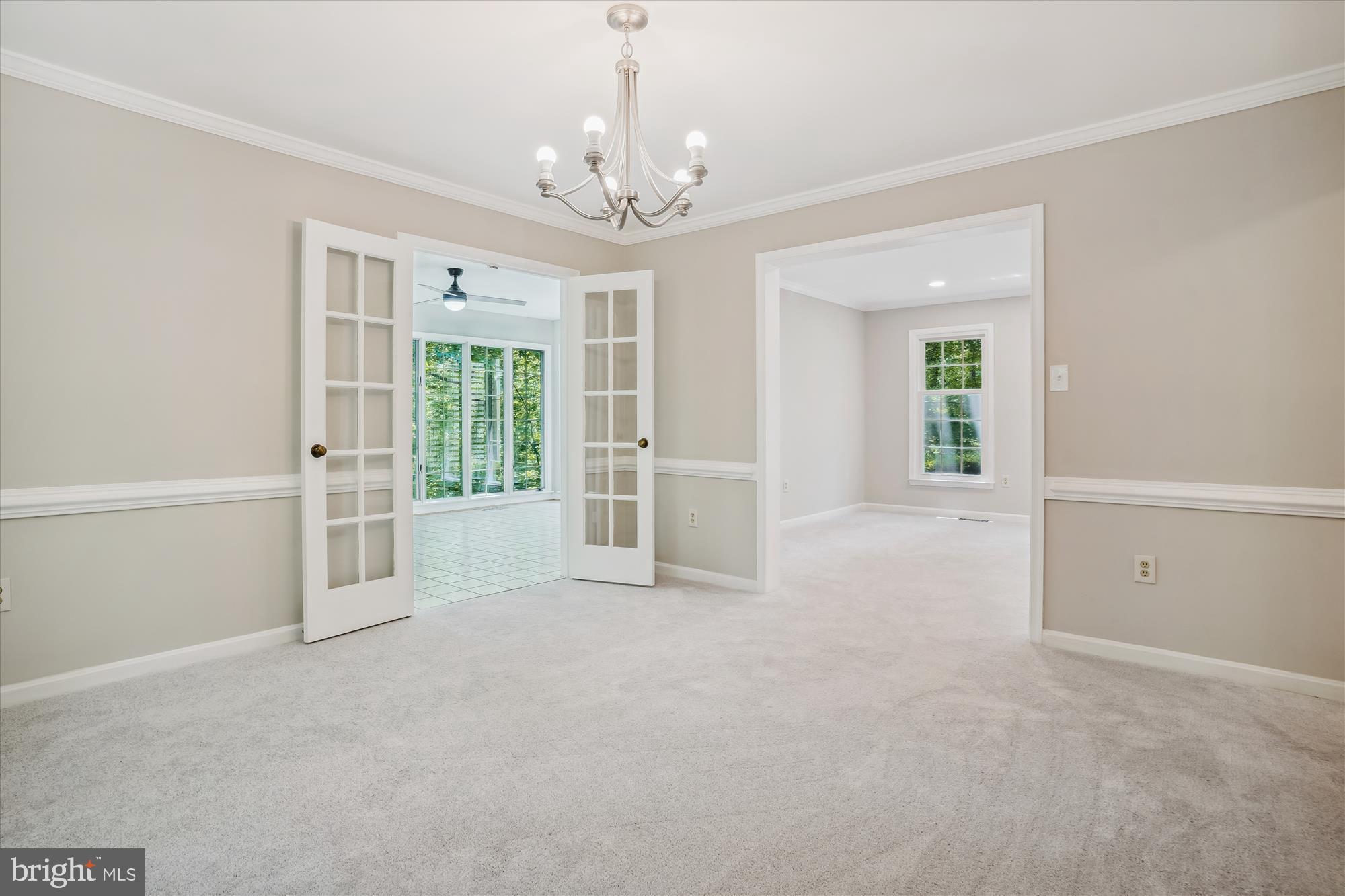 LAKE RIDGE - Residential