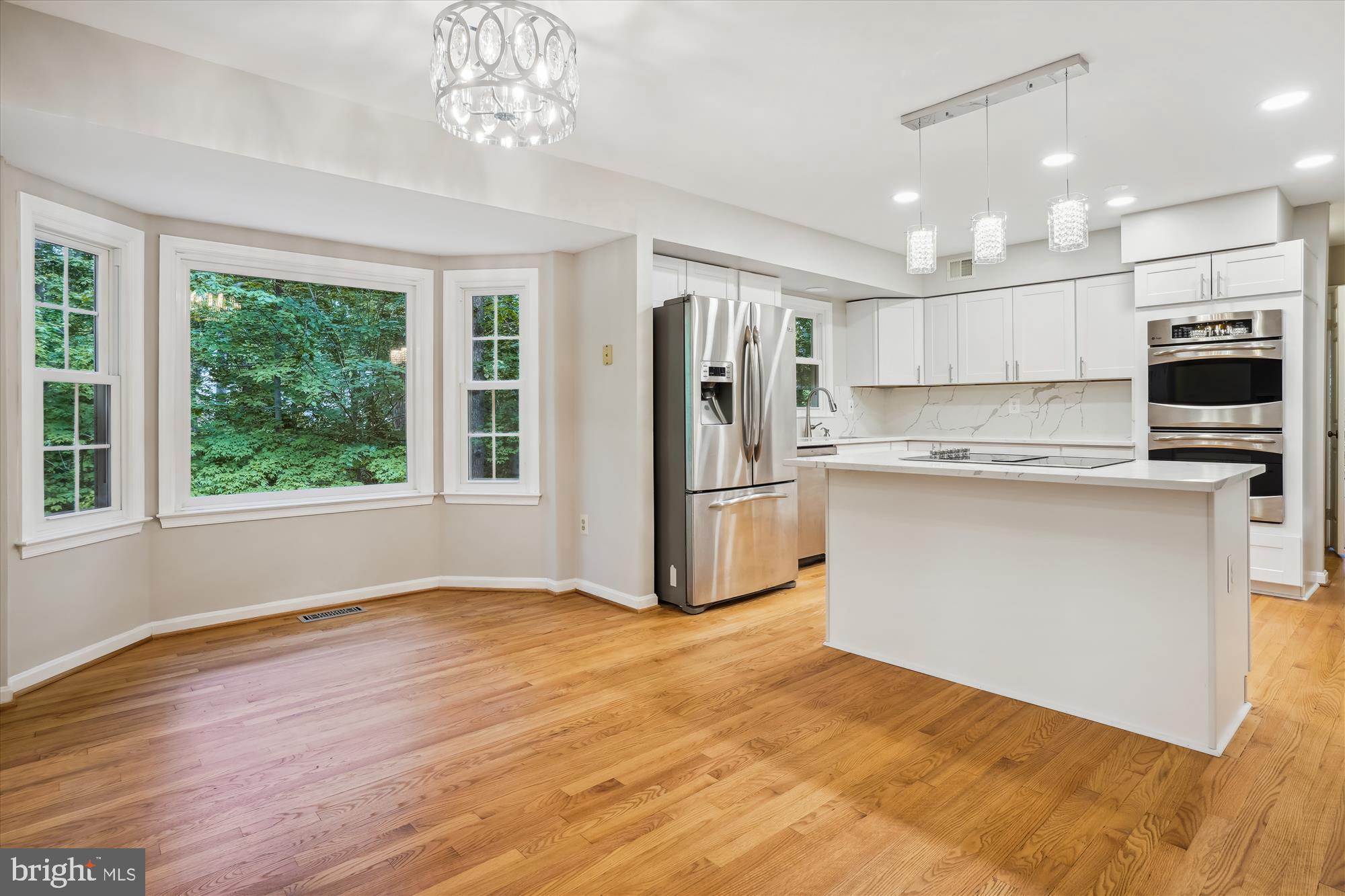 LAKE RIDGE - Residential