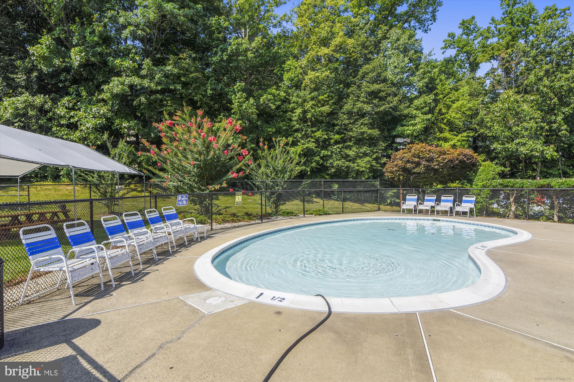 LAKE RIDGE - Residential