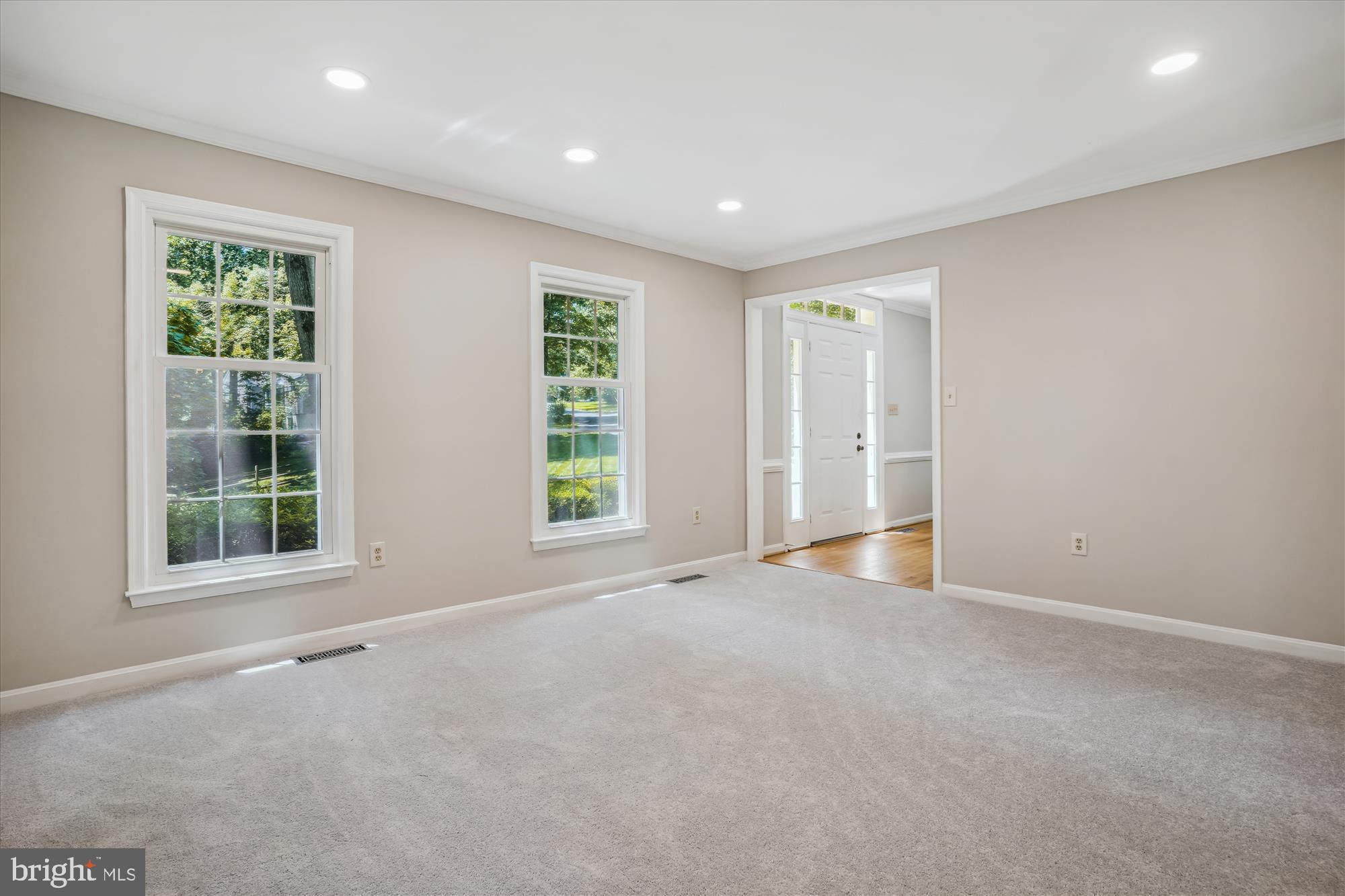 LAKE RIDGE - Residential