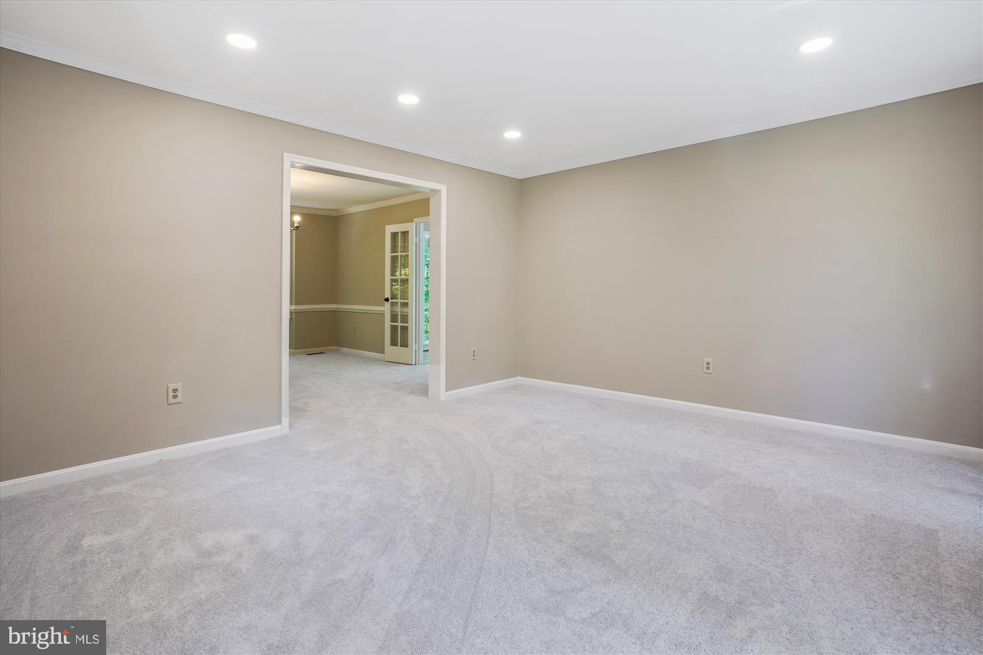 LAKE RIDGE - Residential