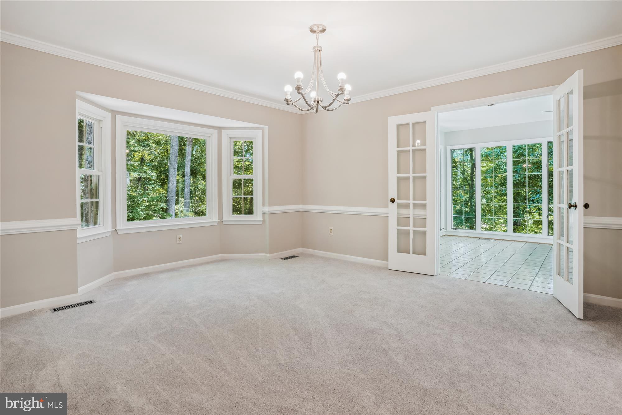 LAKE RIDGE - Residential