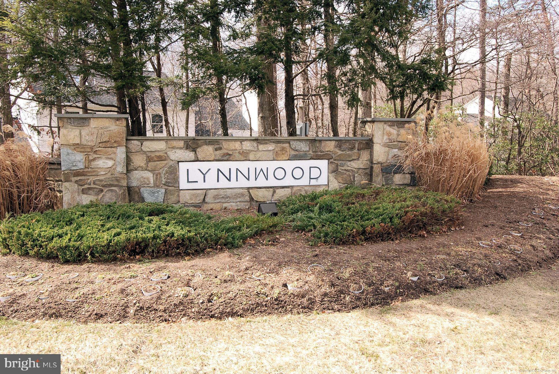 LAKE RIDGE - Residential