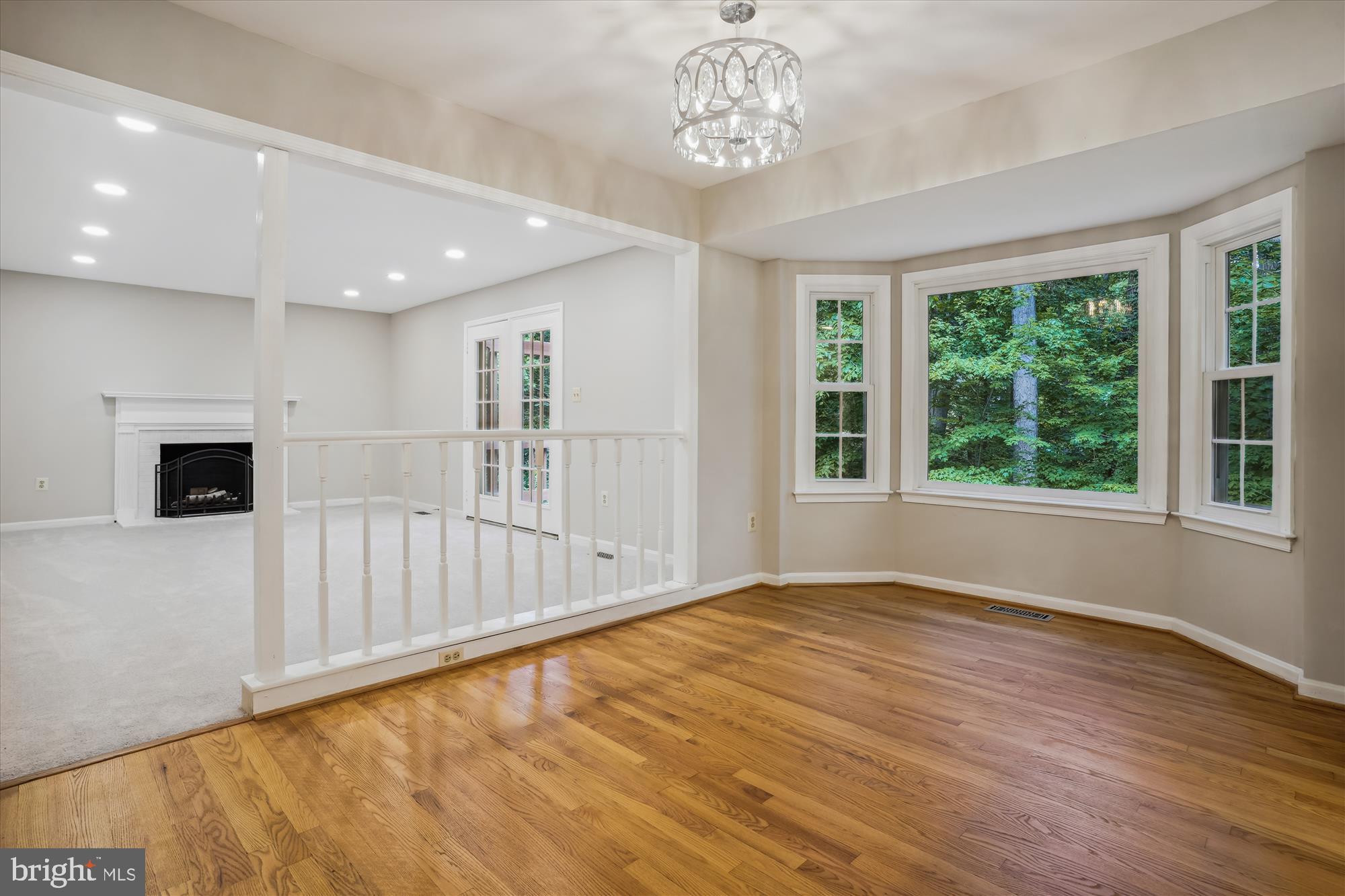 LAKE RIDGE - Residential