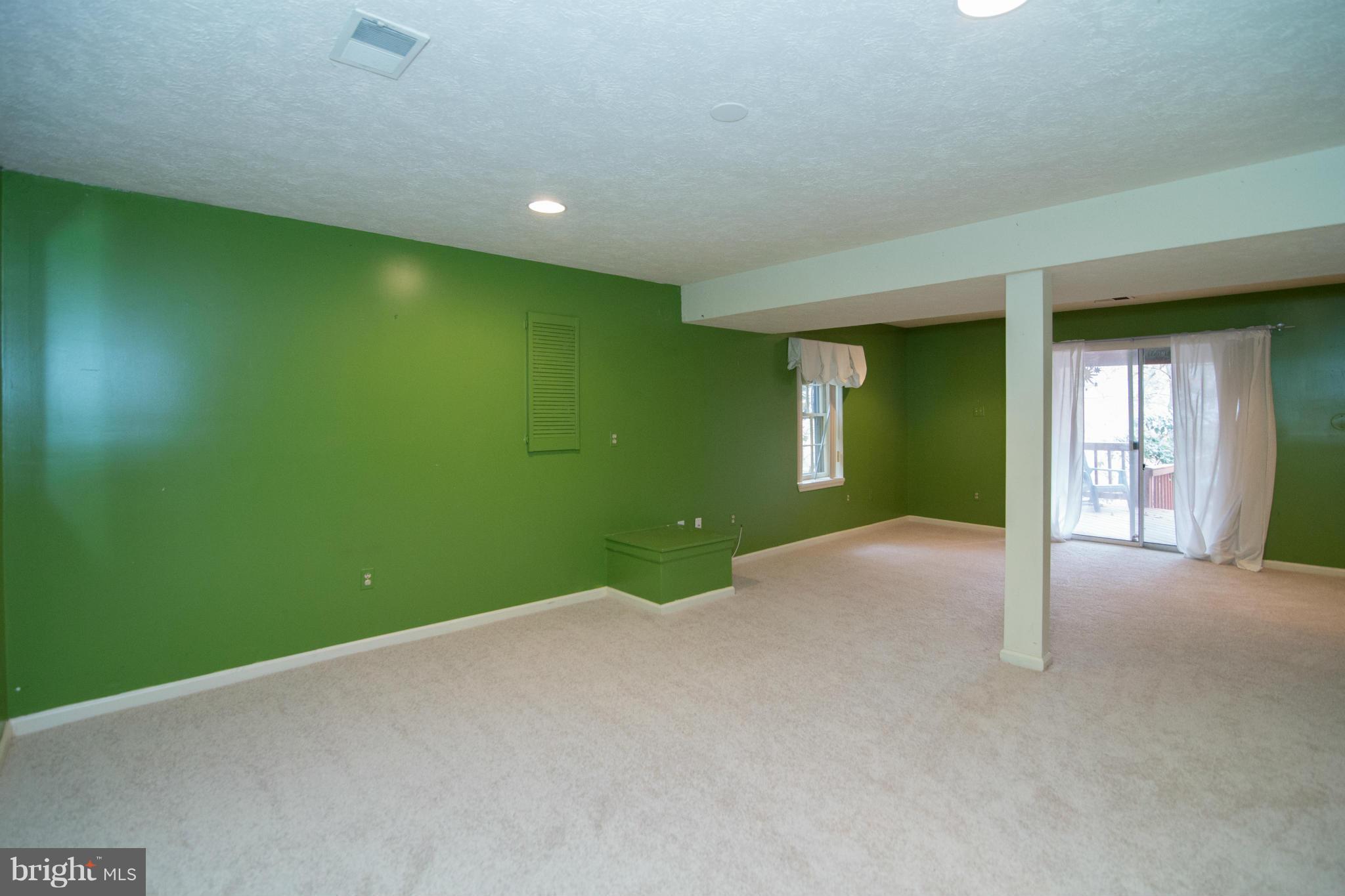 MONTCLAIR - Residential