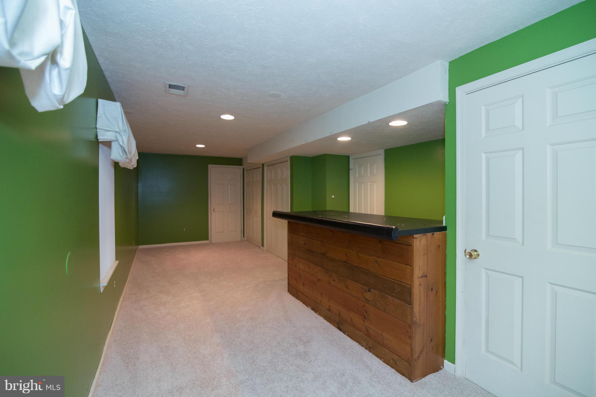 MONTCLAIR - Residential