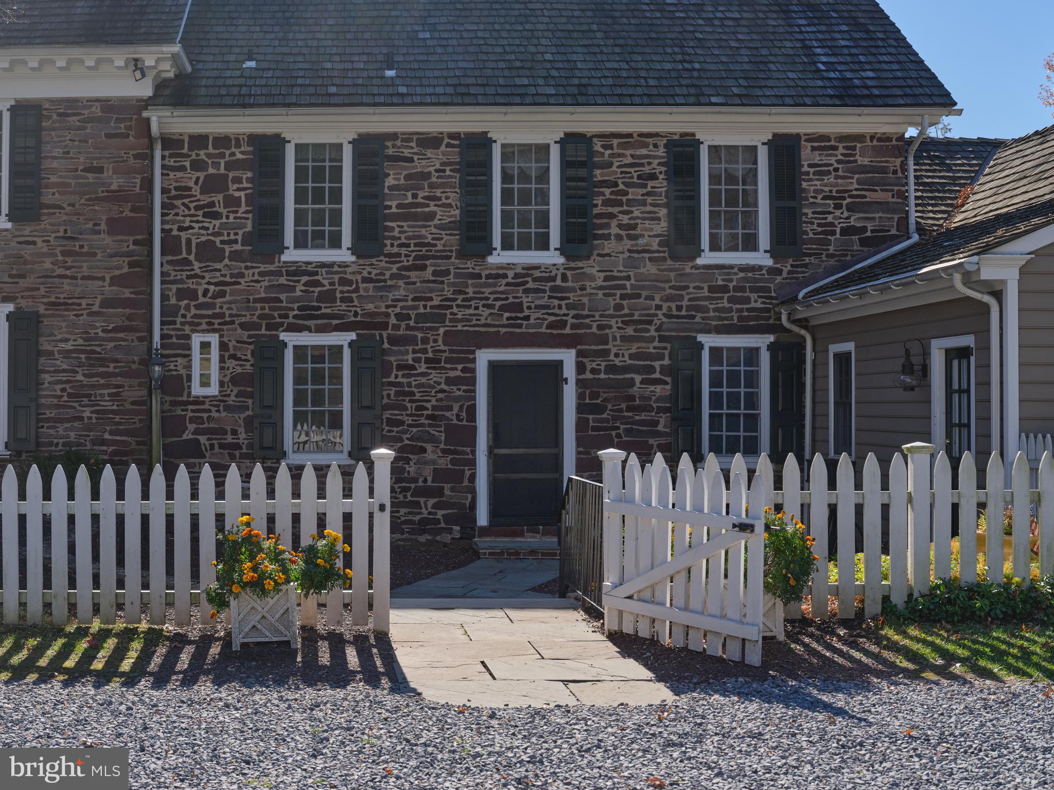 WASHINGTON CROSSING - Residential