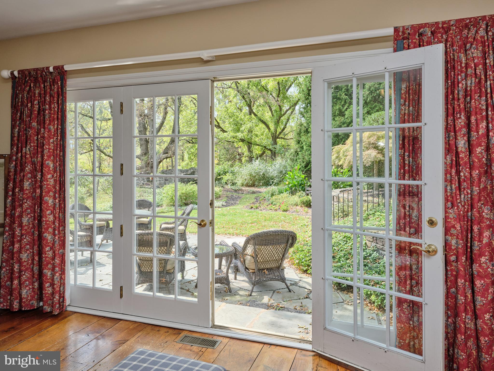 WASHINGTON CROSSING - Residential