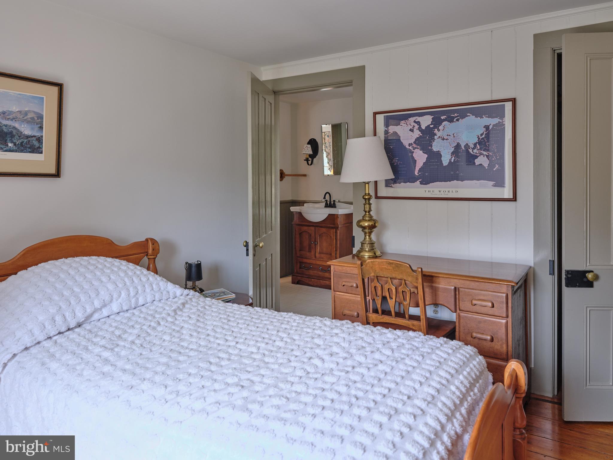 WASHINGTON CROSSING - Residential