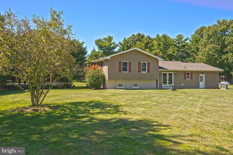 QUEEN ANNE ACRES - Residential