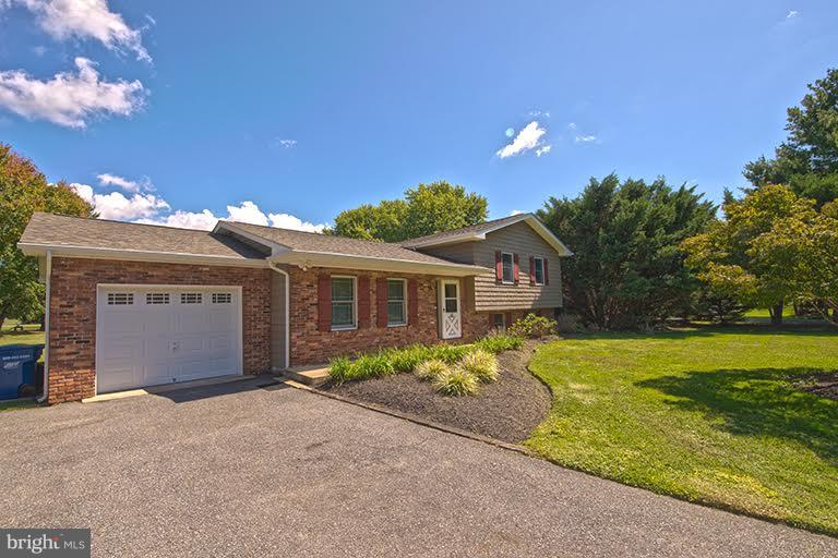 QUEEN ANNE ACRES - Residential