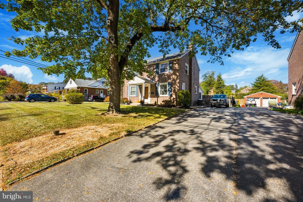 Photo of 487 E Springfield Road, SPRINGFIELD, PA 19064 (MLS # PADE2102038)