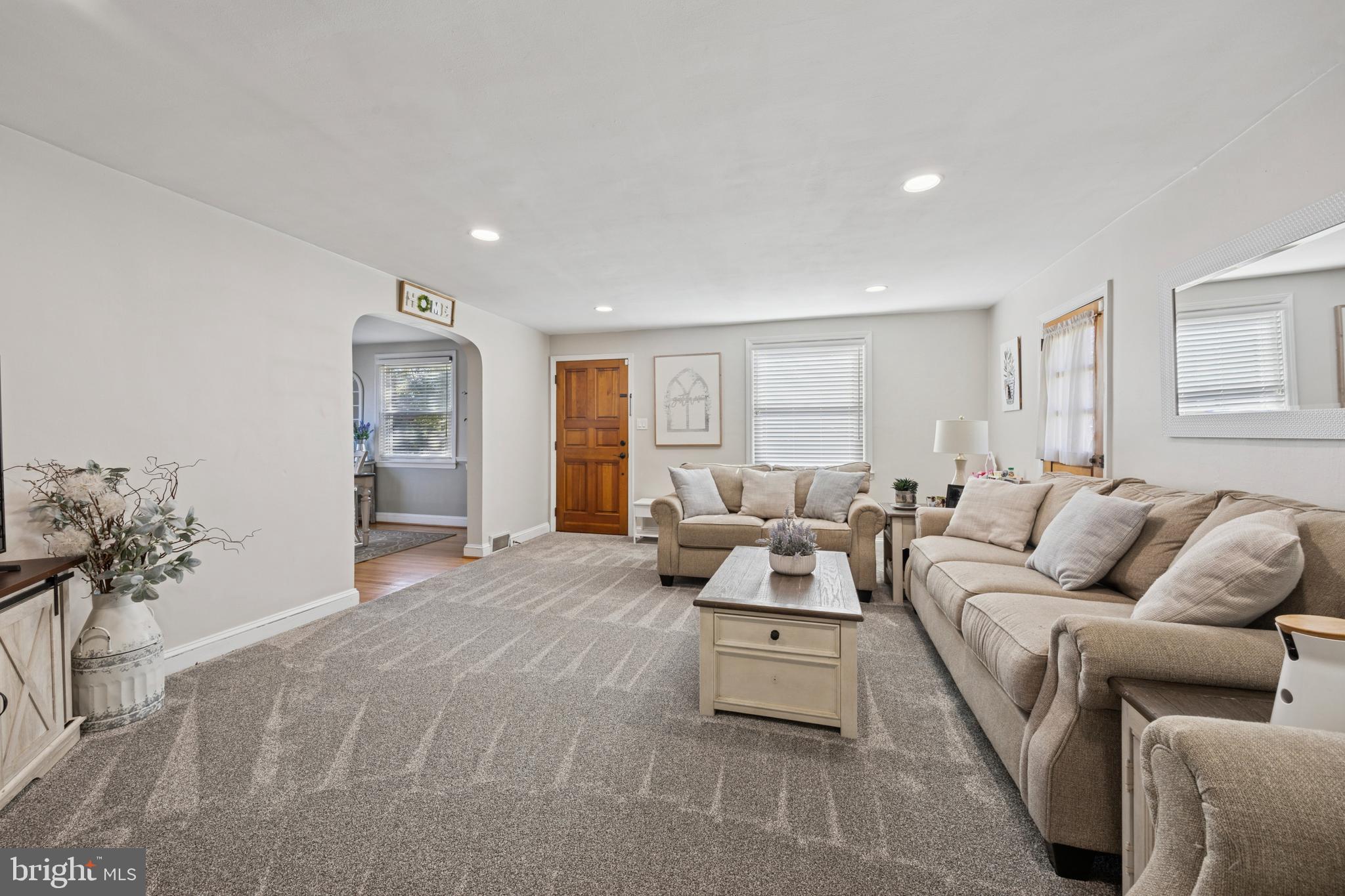 487 E SPRINGFIELD ROAD