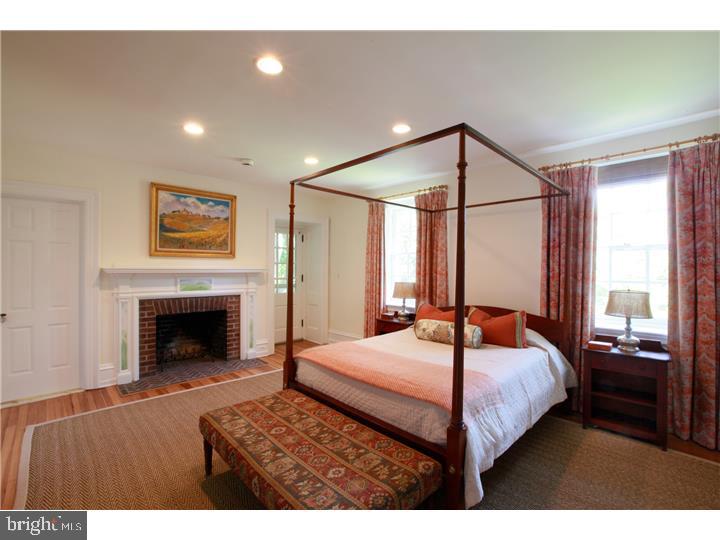 CHESTNUT HILL - Residential