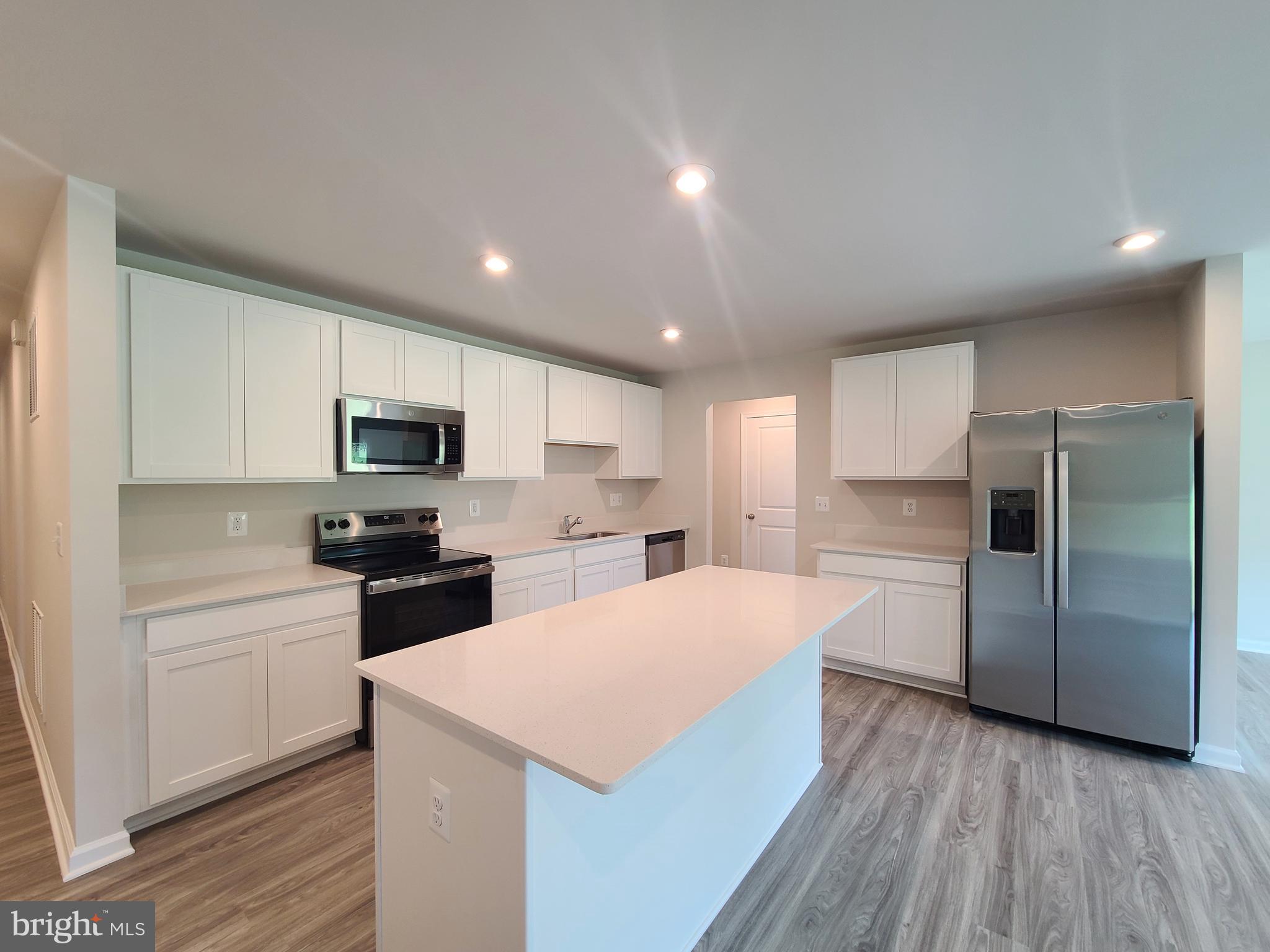 STONE SPRING - Residential Lease