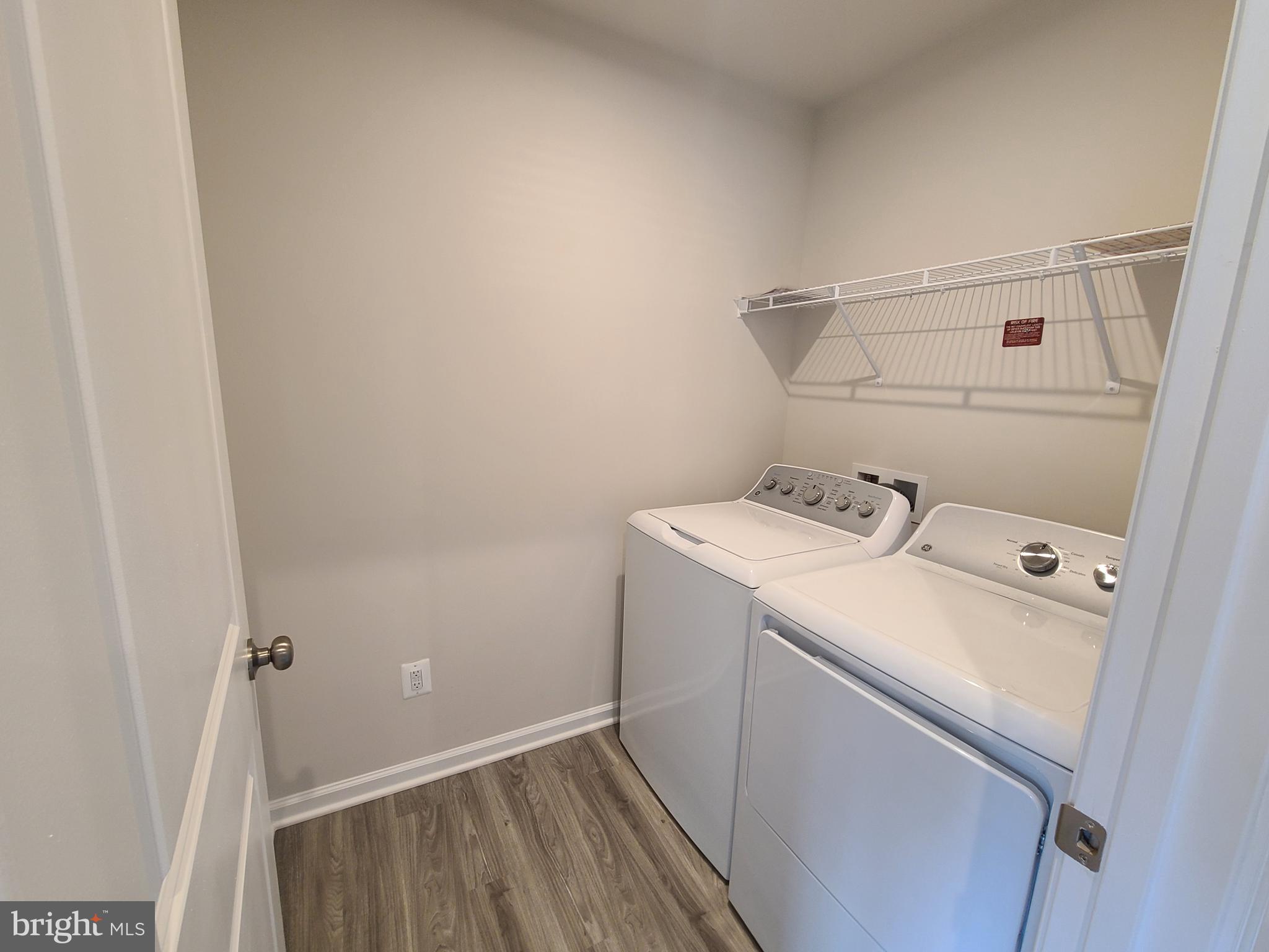 STONE SPRING - Residential Lease