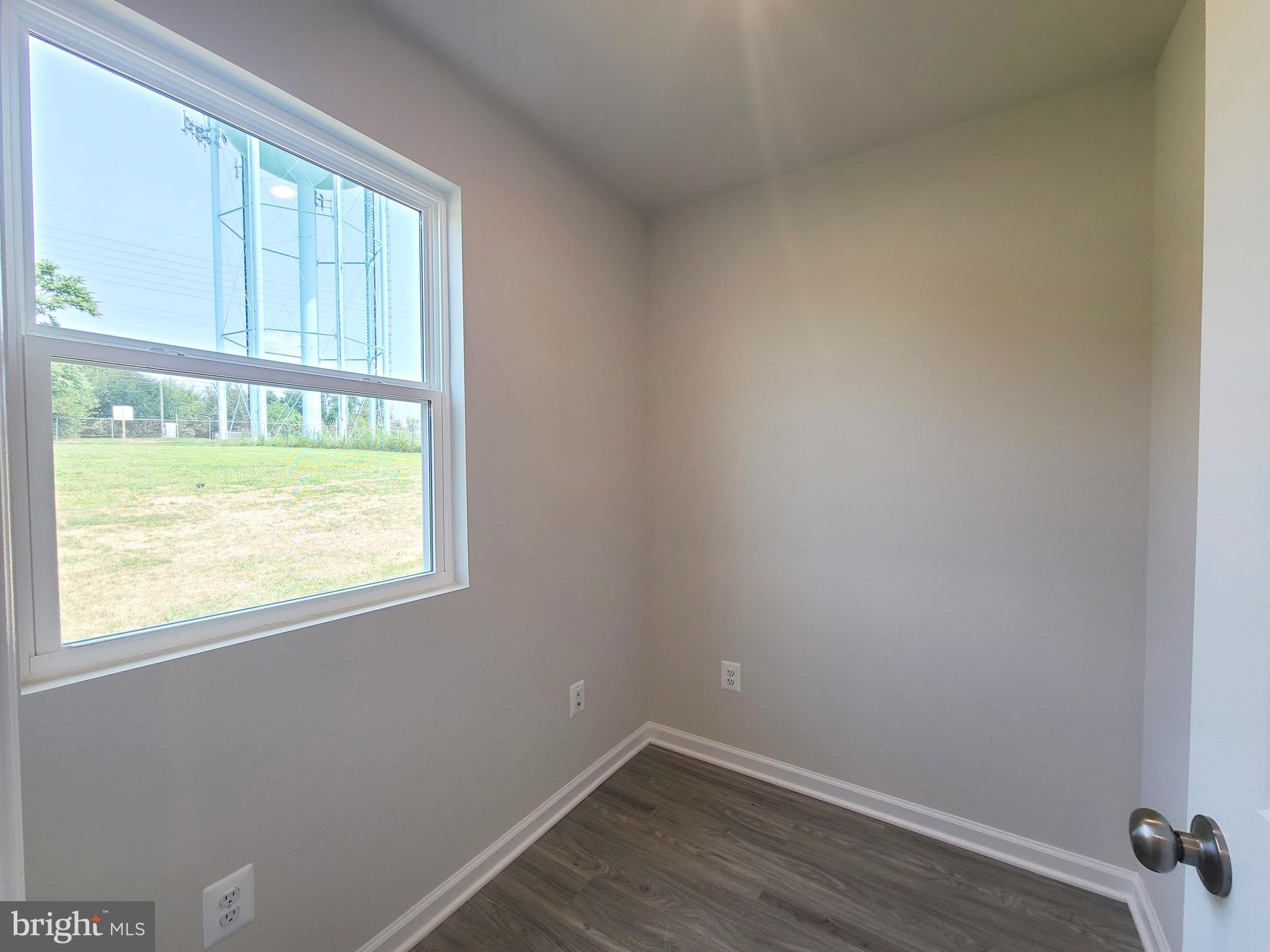 STONE SPRING - Residential Lease