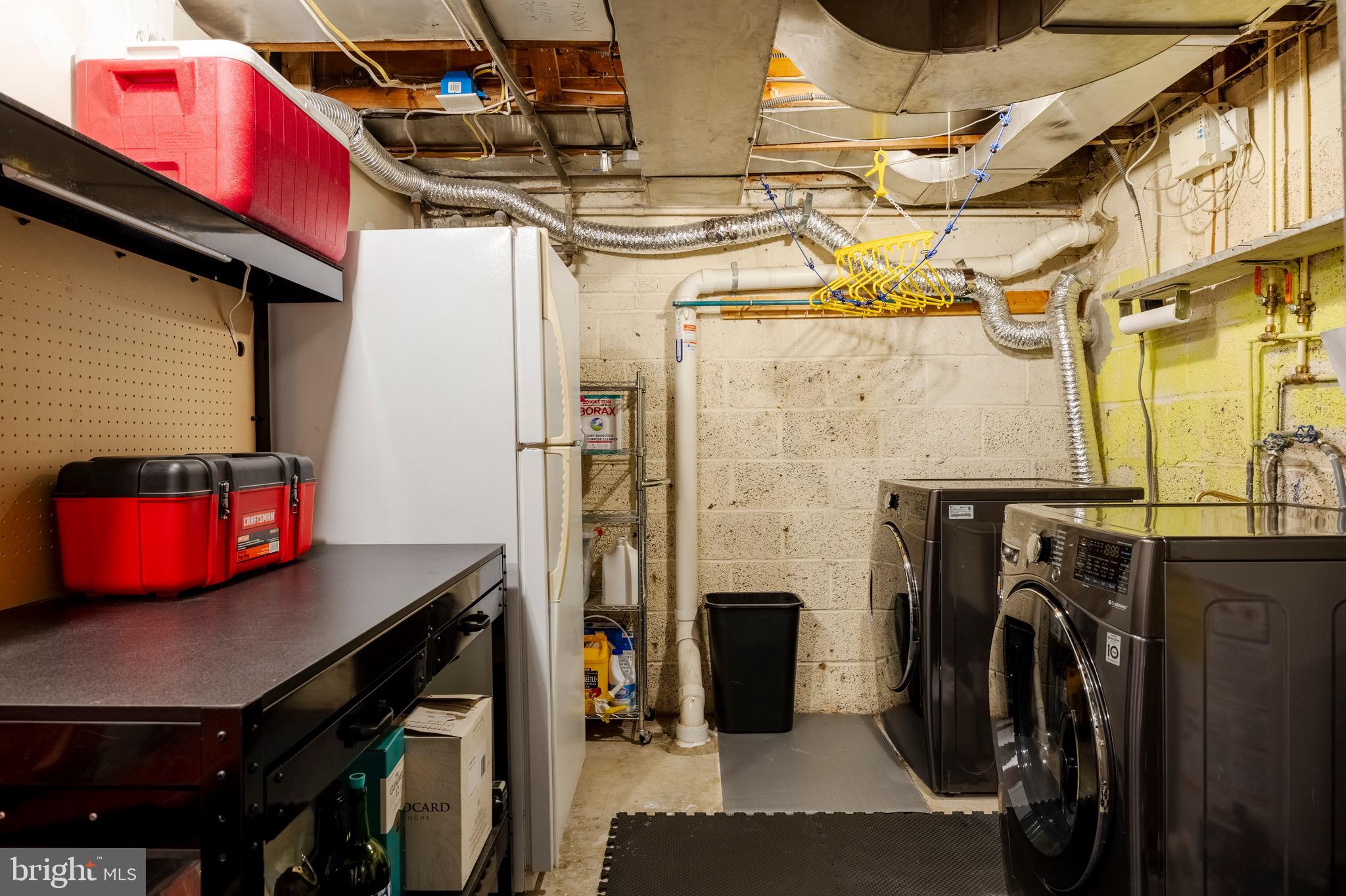 INDIAN SPRING HILLS - Residential