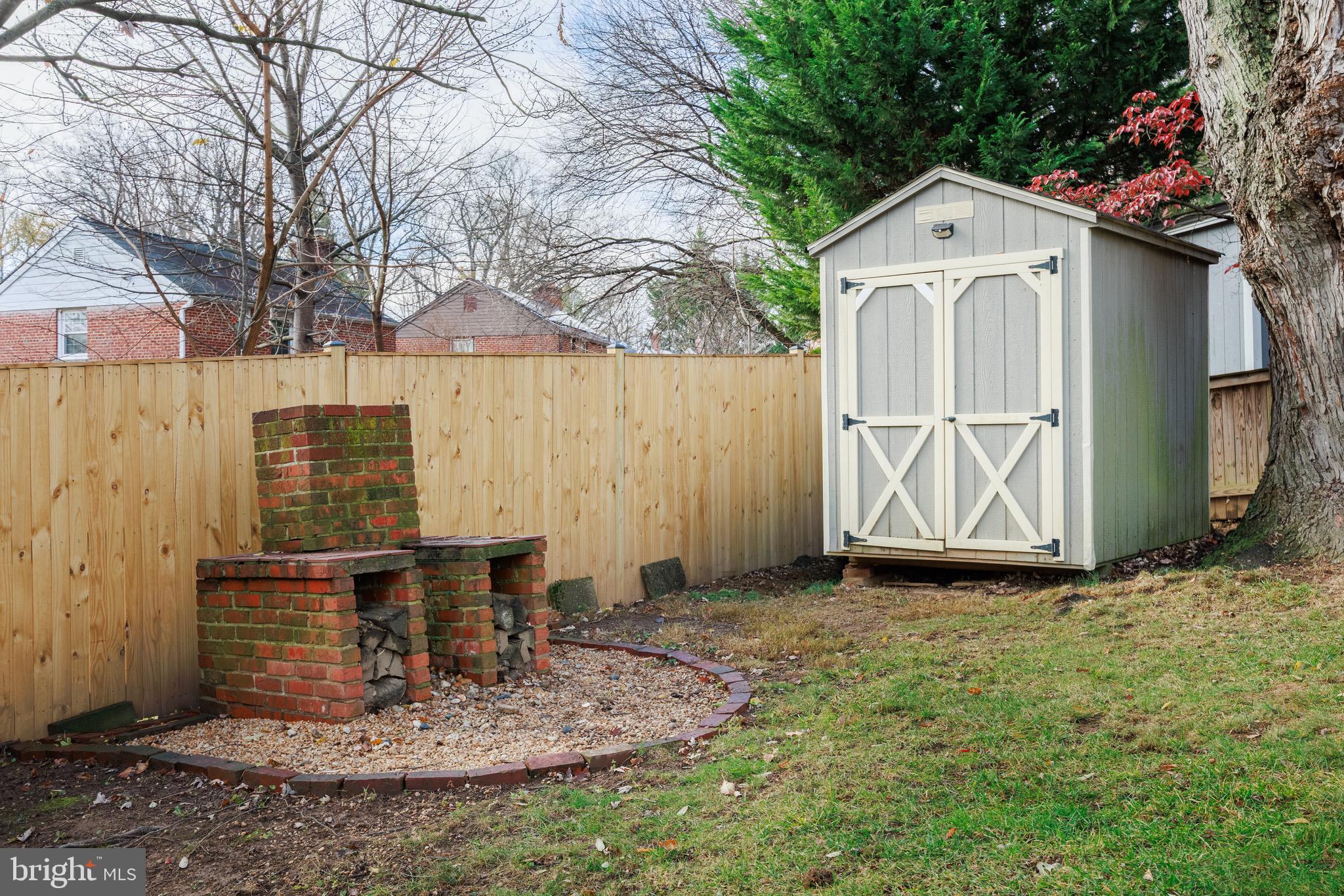 INDIAN SPRING HILLS - Residential